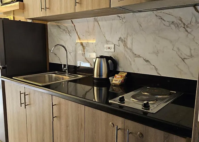 Cozy Escape Shore 2 Tower 3 -moa - Pasay- 2 Beds Apartment